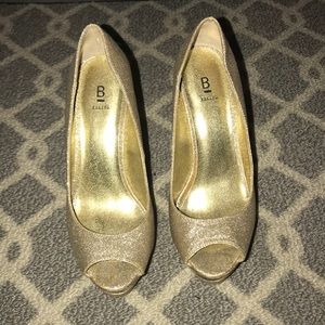 Glittery gold platform heels